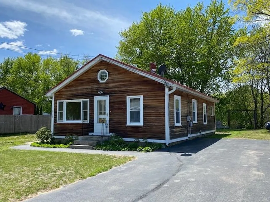 518 Riverdale Avenue Manchester NH 03103