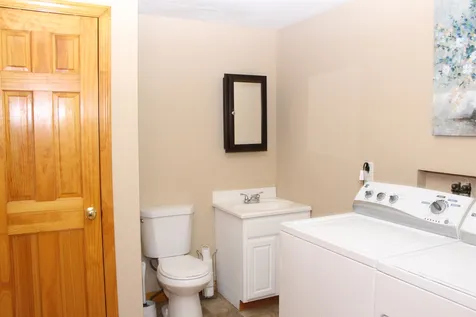 10 Meadow Lane Windsor VT 05089