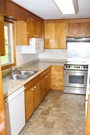 10 Meadow Lane Windsor VT 05089