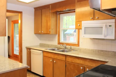 10 Meadow Lane Windsor VT 05089