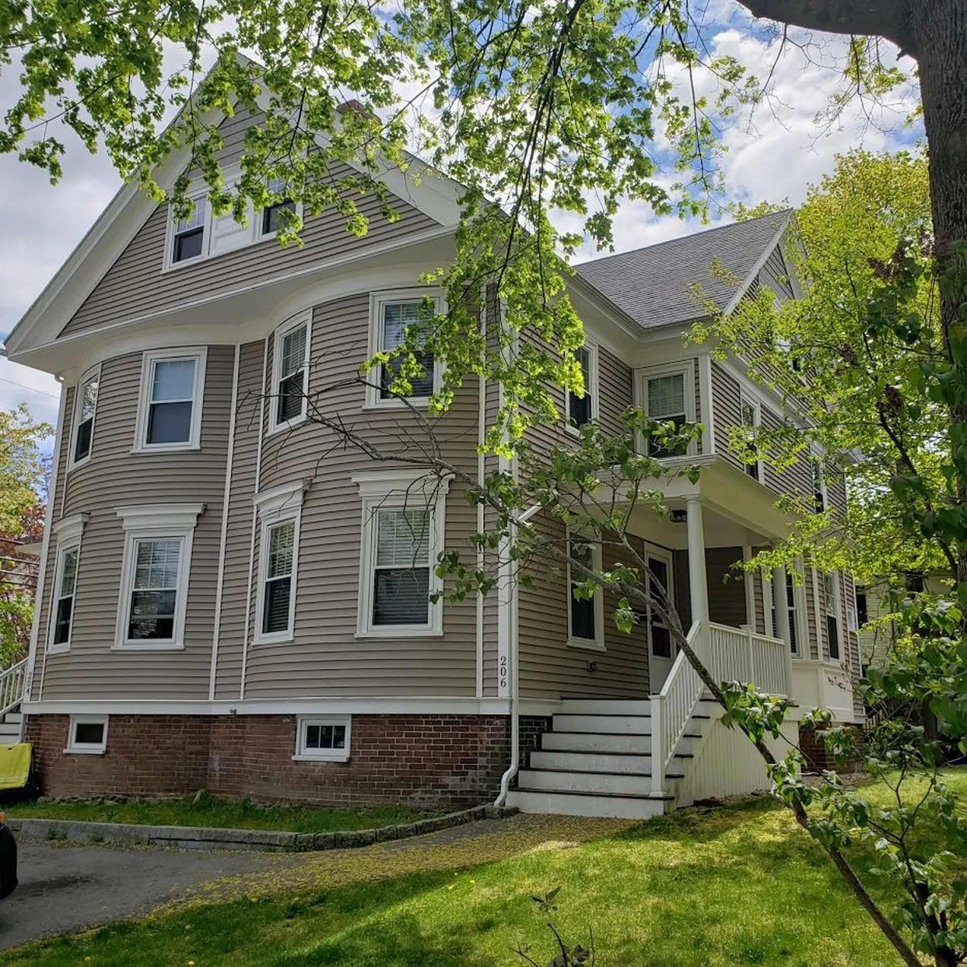 206 Rockland Street Portsmouth NH 03801