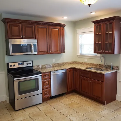 206 Rockland Street Portsmouth NH 03801