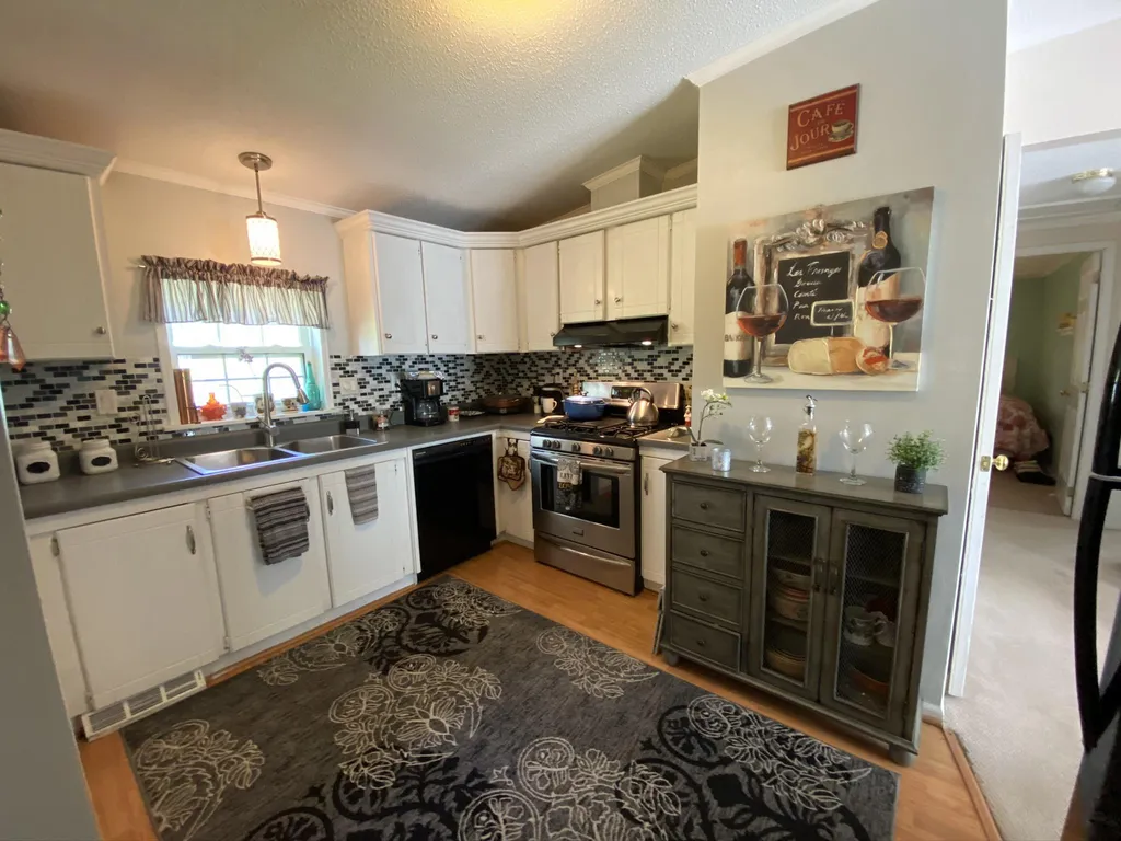 103 Linden Street Exeter NH 03833