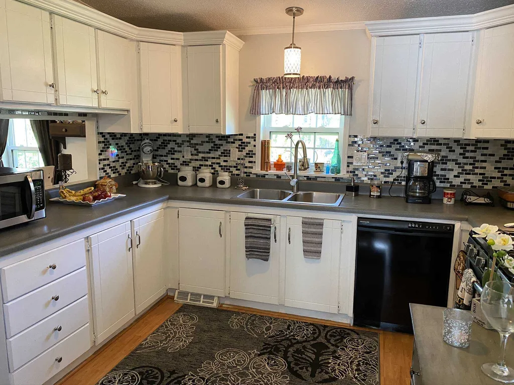 103 Linden Street Exeter NH 03833