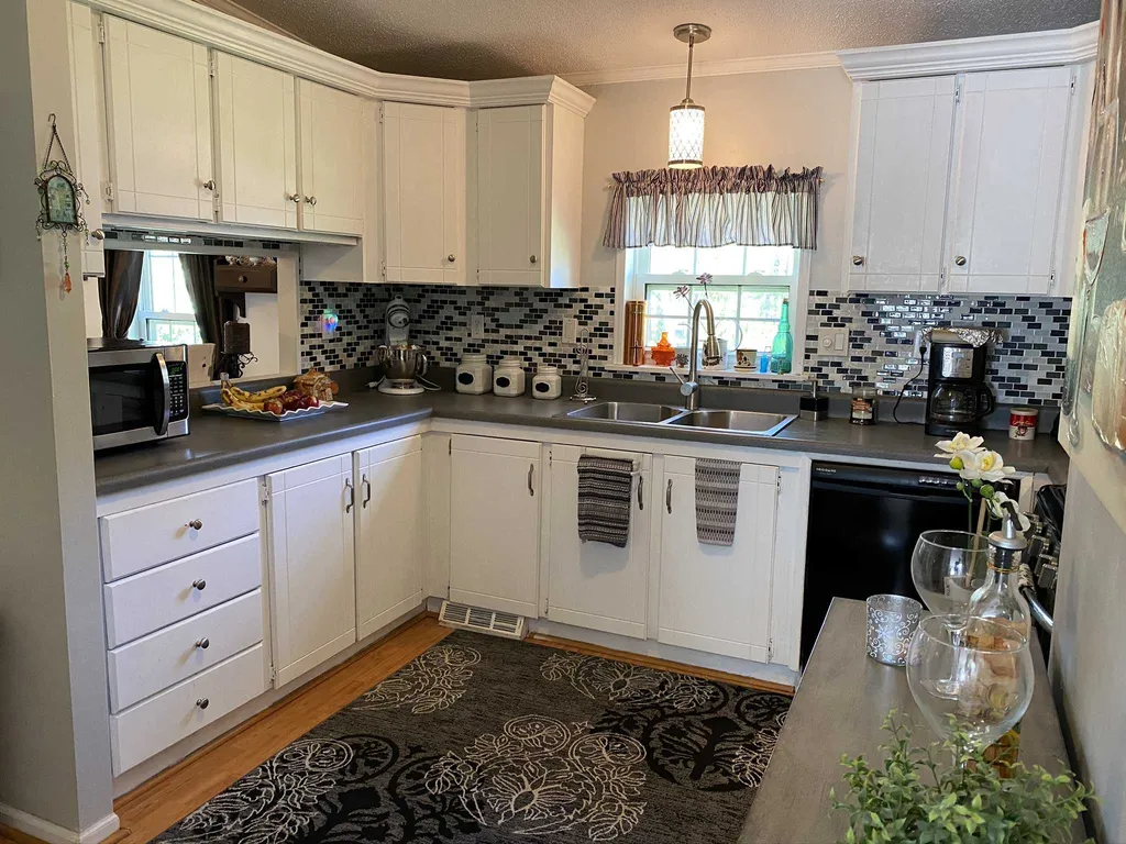 103 Linden Street Exeter NH 03833