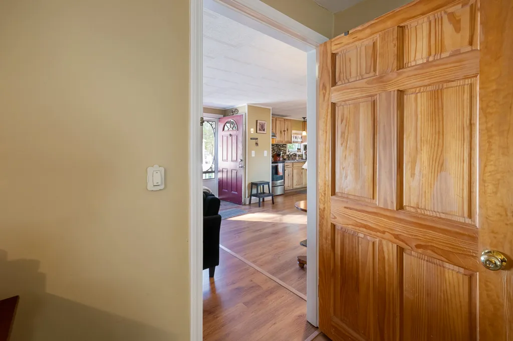 8 Wesley Street Danville NH 03819