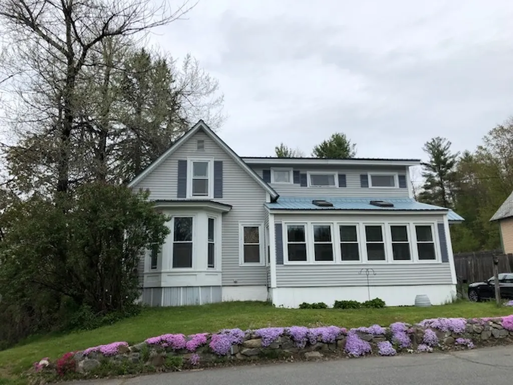 10 Lawrence Street Winchester NH 03470