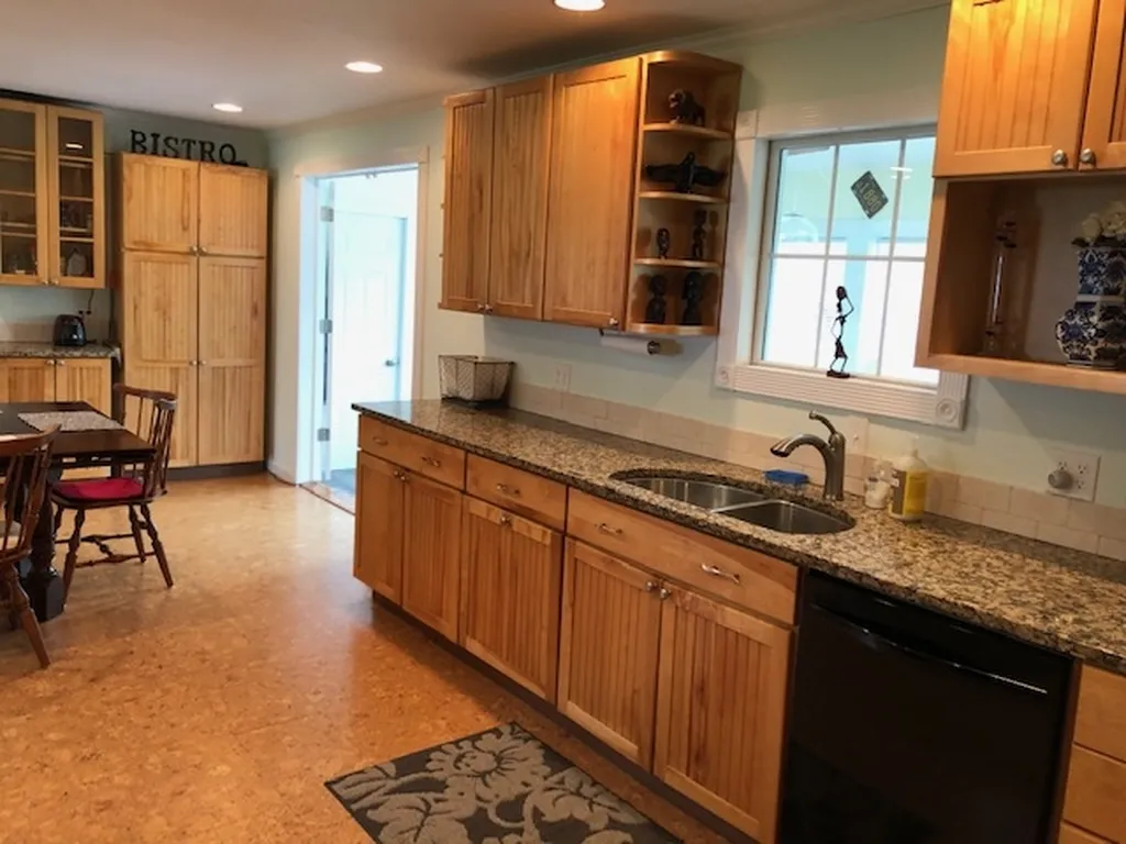 10 Lawrence Street Winchester NH 03470