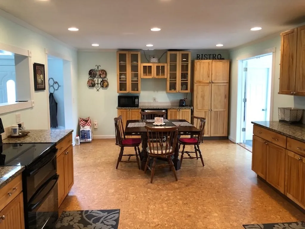 10 Lawrence Street Winchester NH 03470