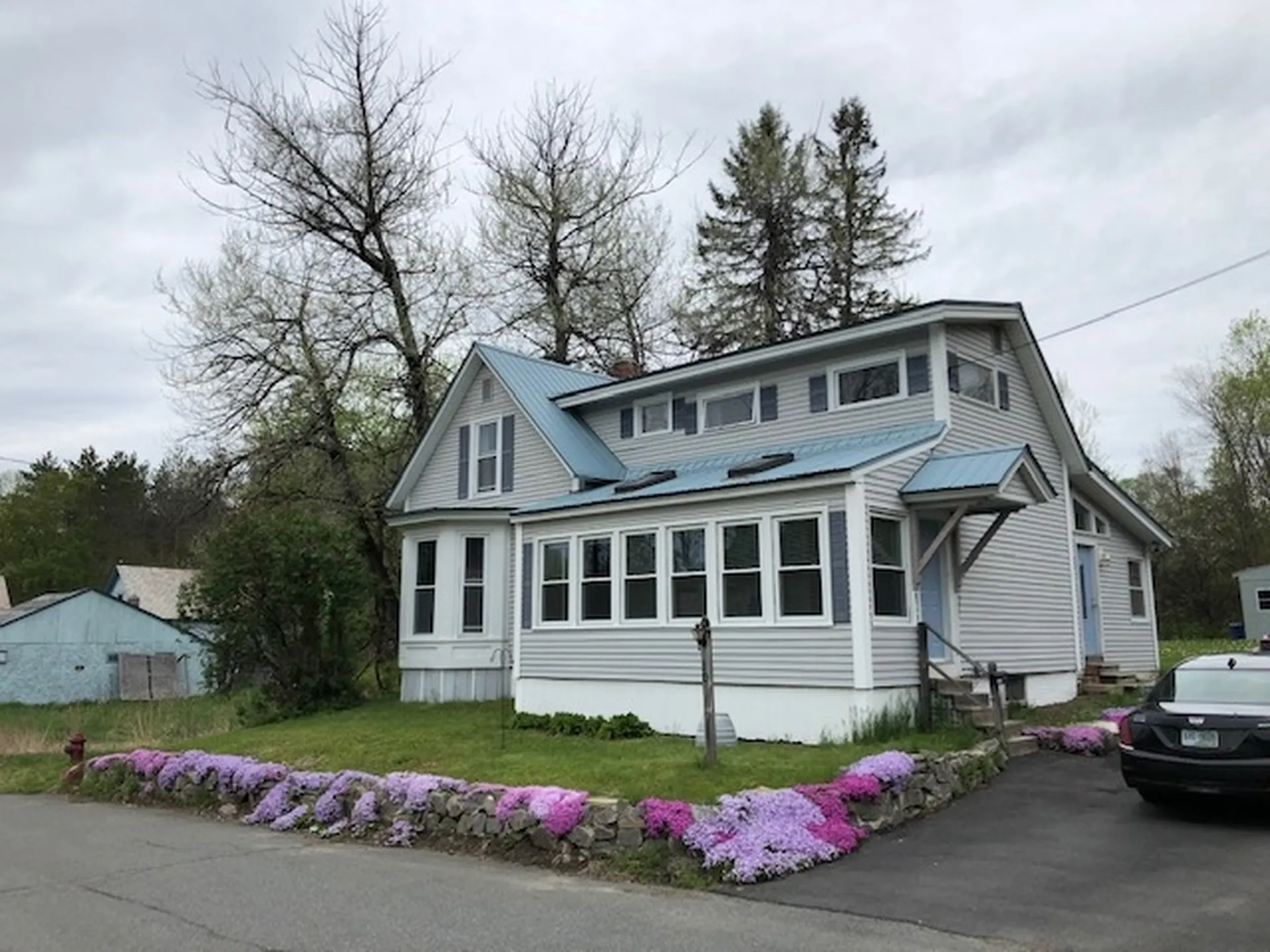 10 Lawrence Street Winchester NH 03470