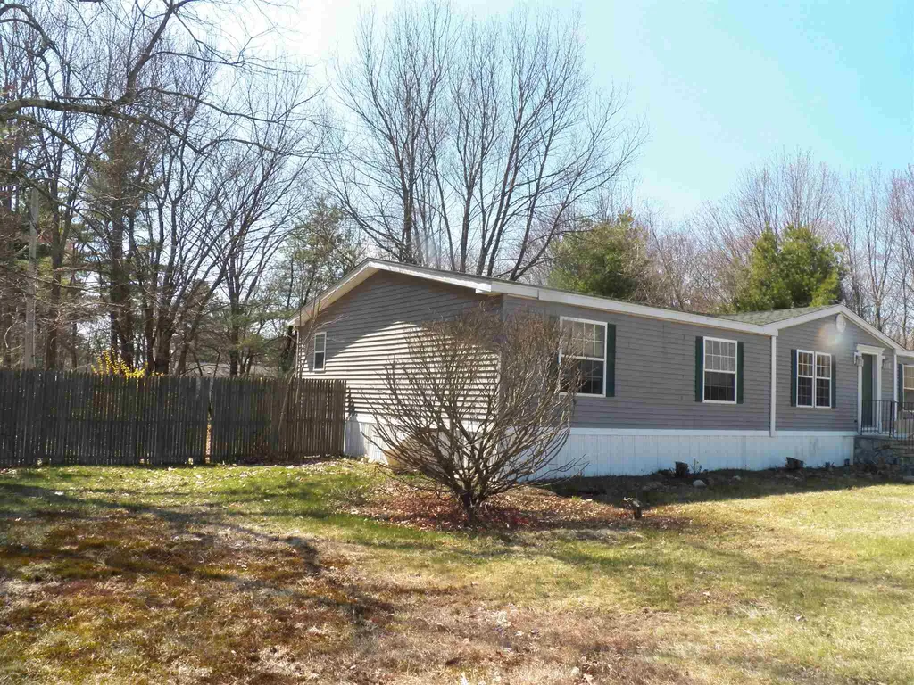 7 Acre Street Raymond NH 03077