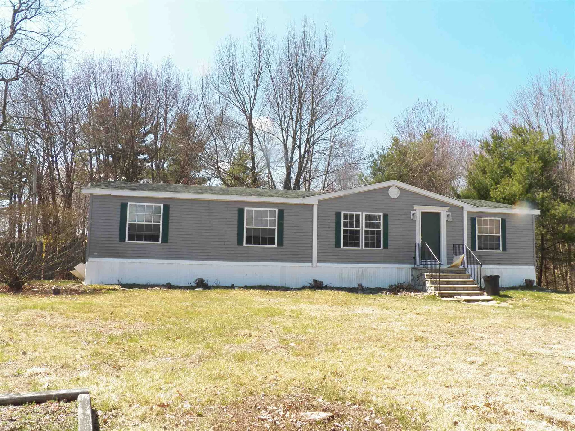 7 Acre Street Raymond NH 03077