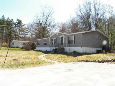 7 Acre Street Raymond NH 03077