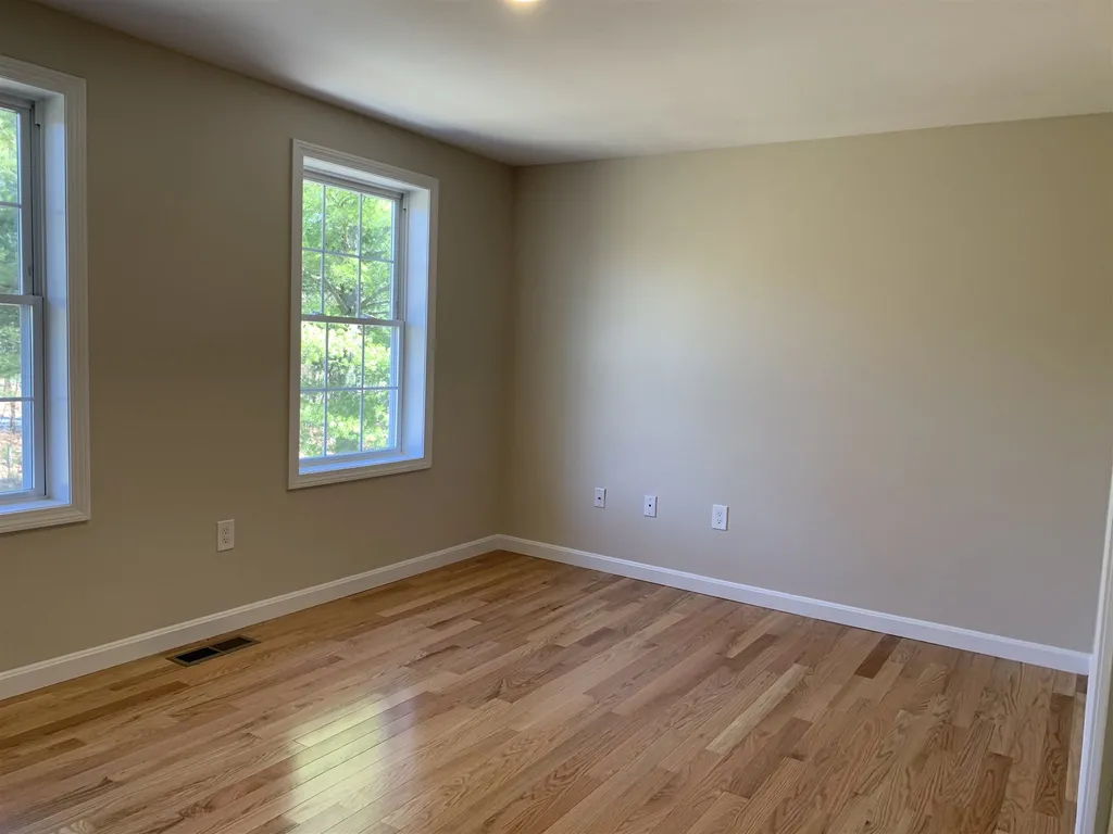 49 Pelham Road Hudson NH 03051