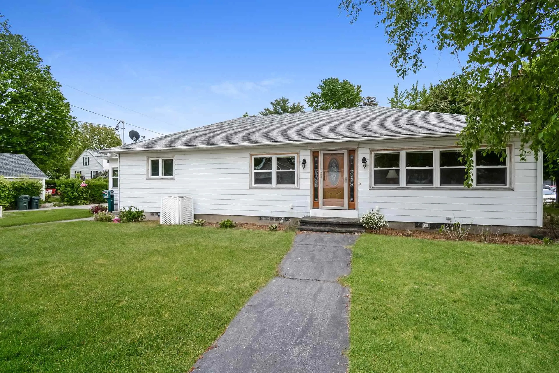 128 Mason Street Manchester NH 03102