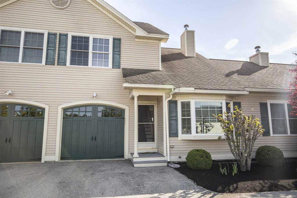 104 Mountain Village Road Windham NH 03087