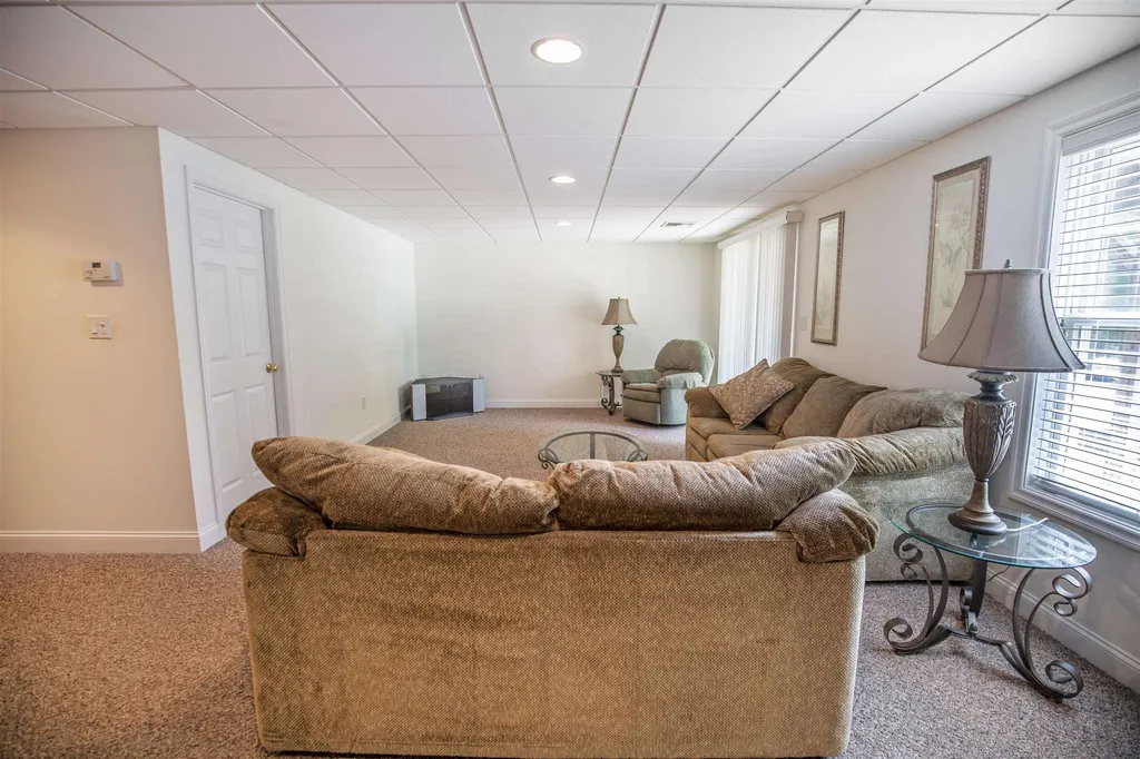 104 Mountain Village Road Windham NH 03087