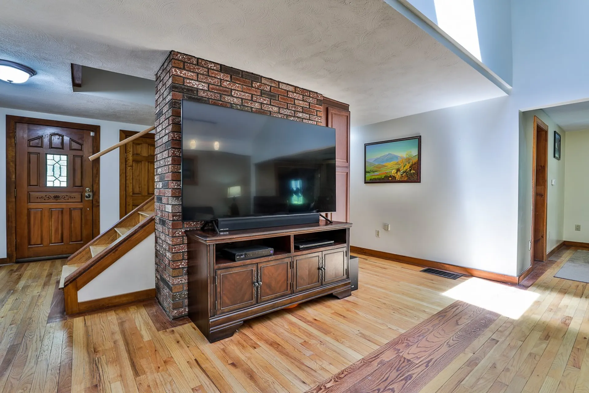 23 Beechwood Road Hudson NH 03051