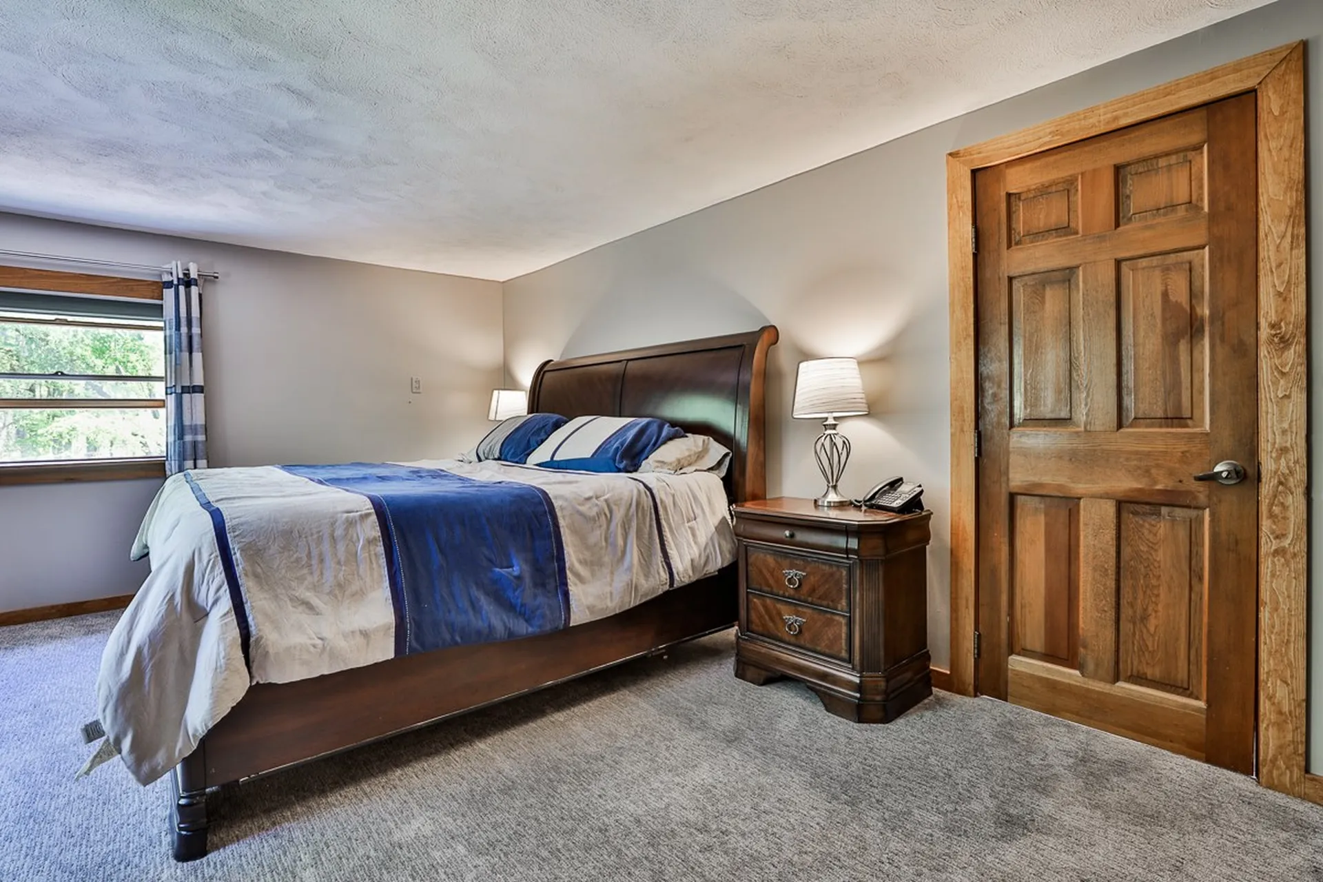 23 Beechwood Road Hudson NH 03051