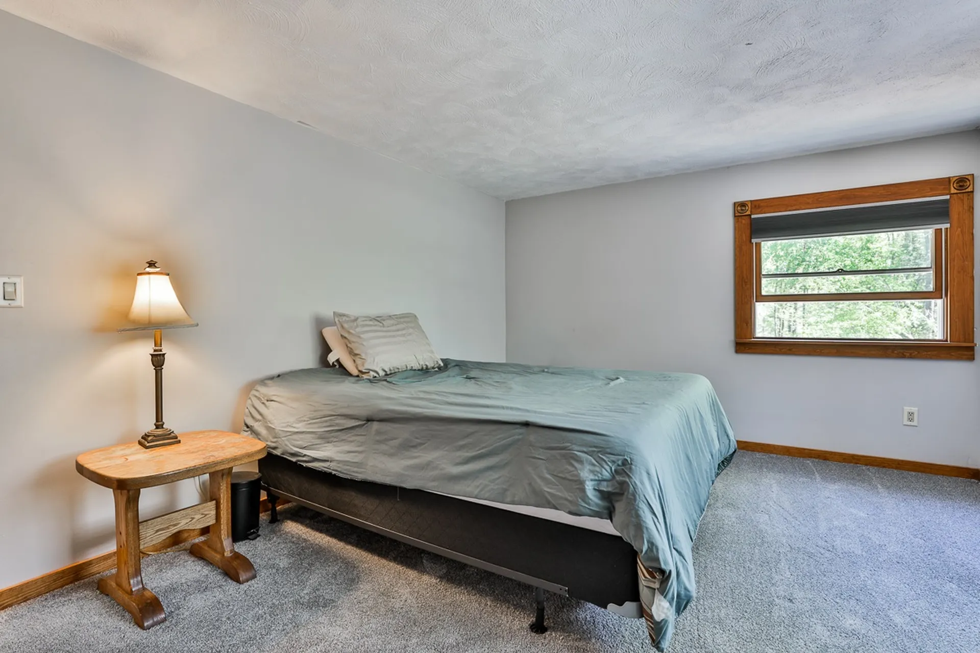 23 Beechwood Road Hudson NH 03051