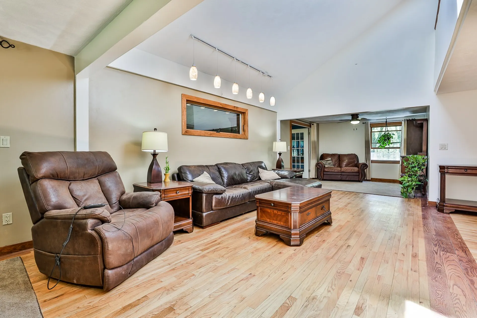 23 Beechwood Road Hudson NH 03051