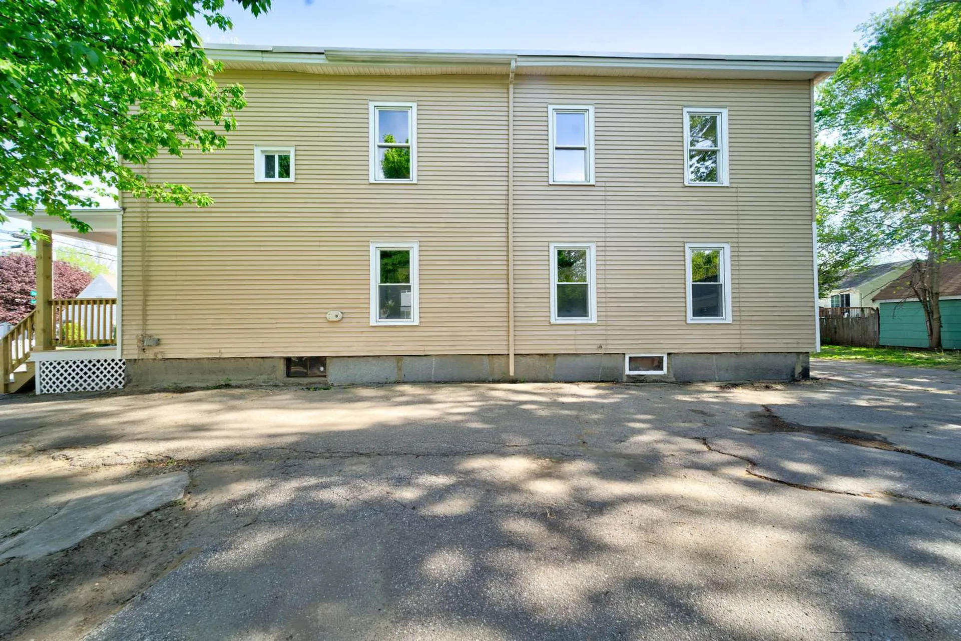 198-200 Calef Road Manchester NH 03103
