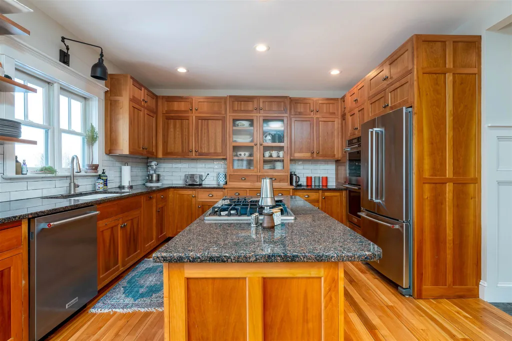 647 Putnam Forest Road Stowe VT 05672