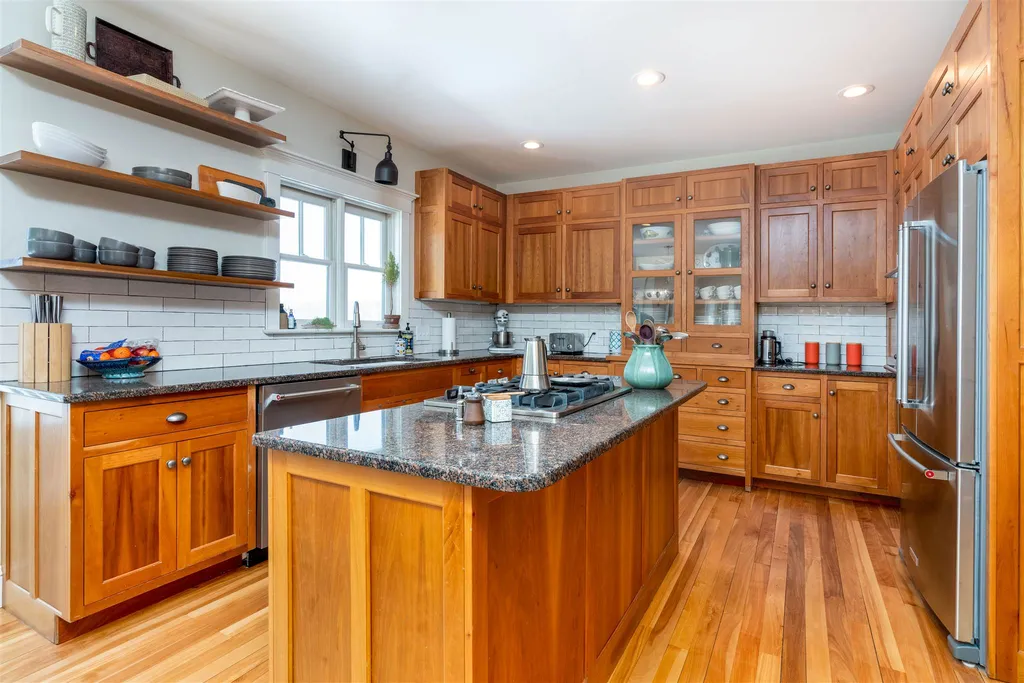 647 Putnam Forest Road Stowe VT 05672