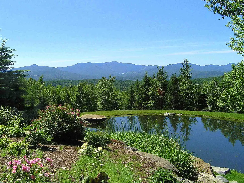 647 Putnam Forest Road Stowe VT 05672