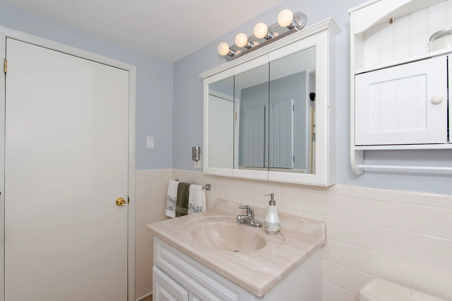 34 Vernon Avenue Rochester NH 03867