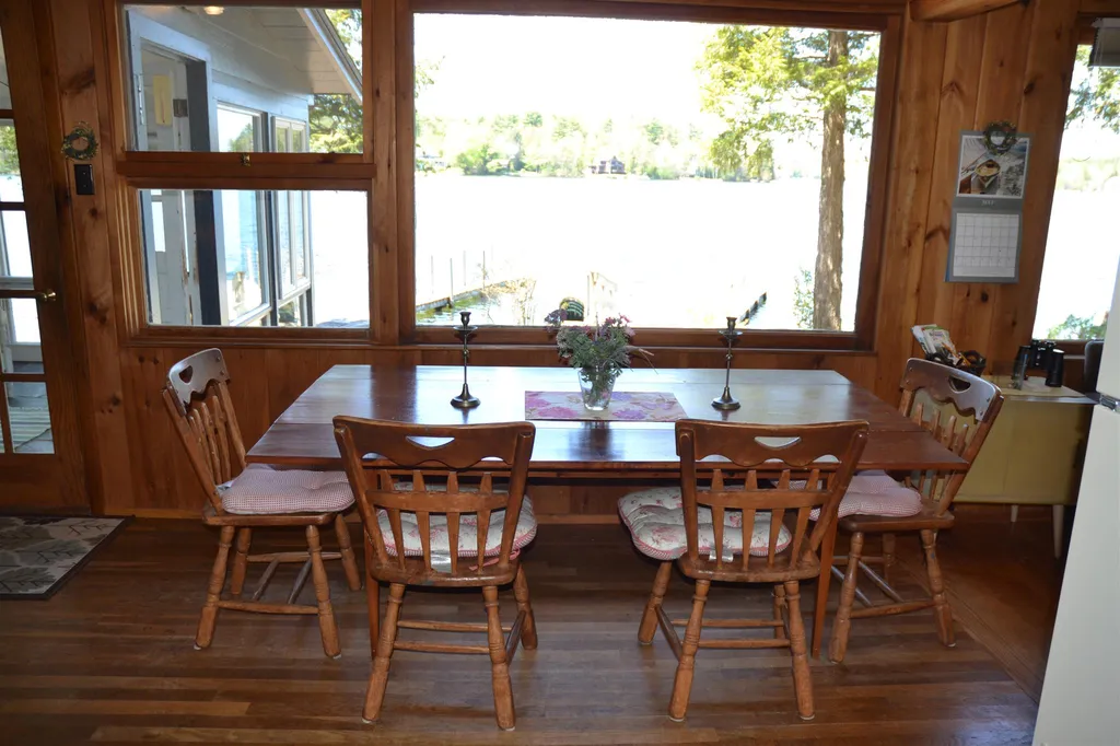 130 Oakwood Road Wolfeboro NH 03894