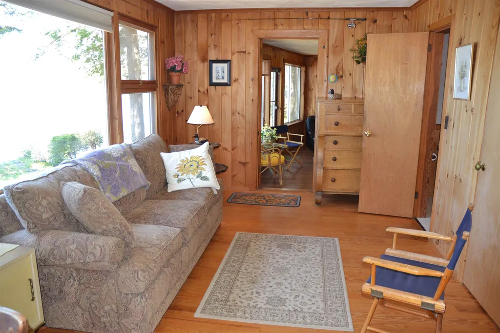 130 Oakwood Road Wolfeboro NH 03894