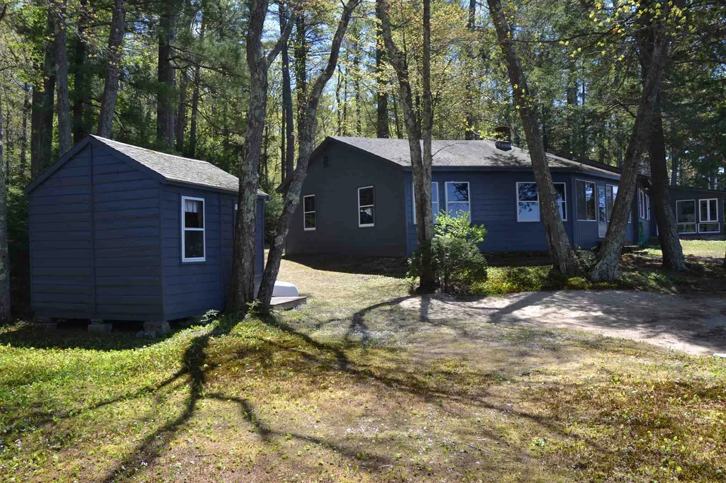 130 Oakwood Road Wolfeboro NH 03894