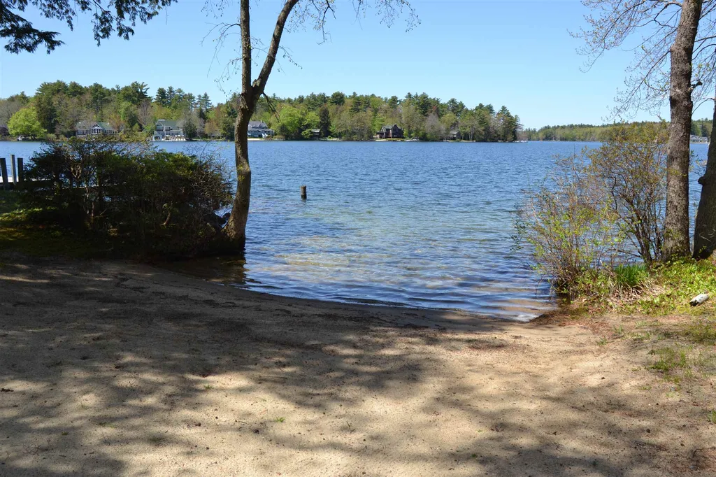 130 Oakwood Road Wolfeboro NH 03894