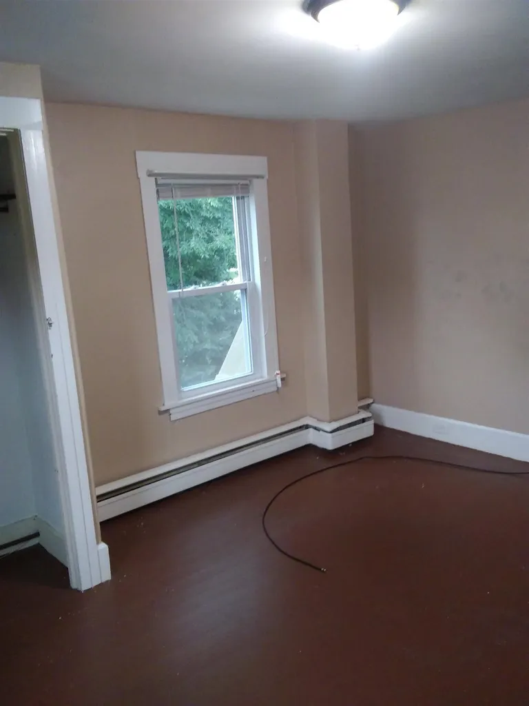 37 Fairbanks Street Keene NH 03431