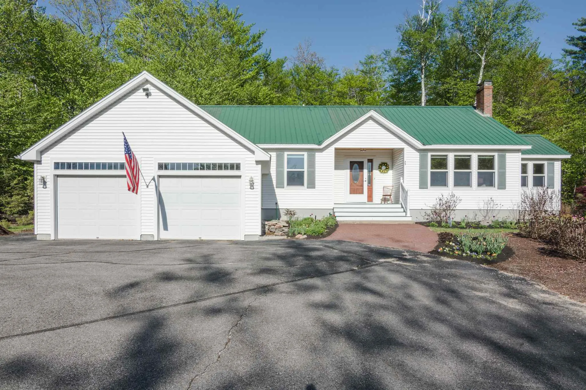75 Stacey Lane Albany NH 03818