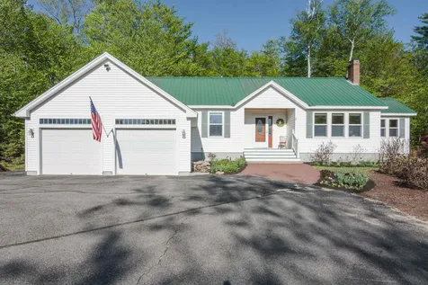 75 Stacey Lane Albany NH 03818