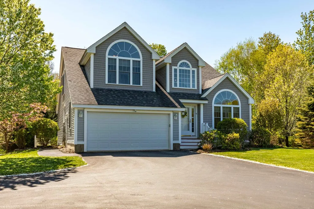 44 Emerald Lane Dover NH 03820