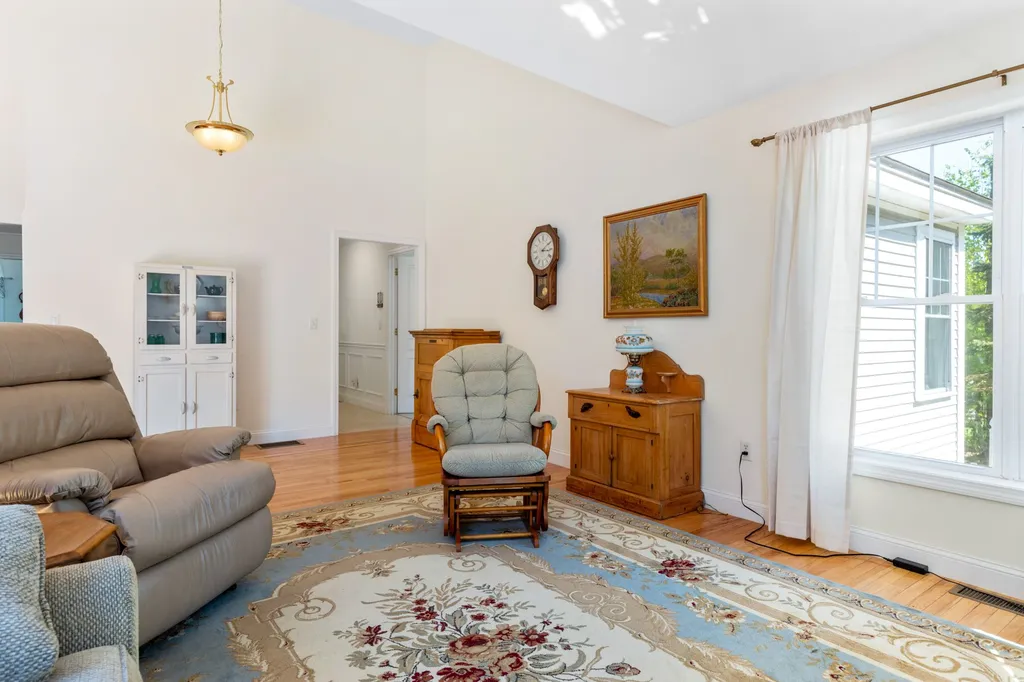 44 Emerald Lane Dover NH 03820