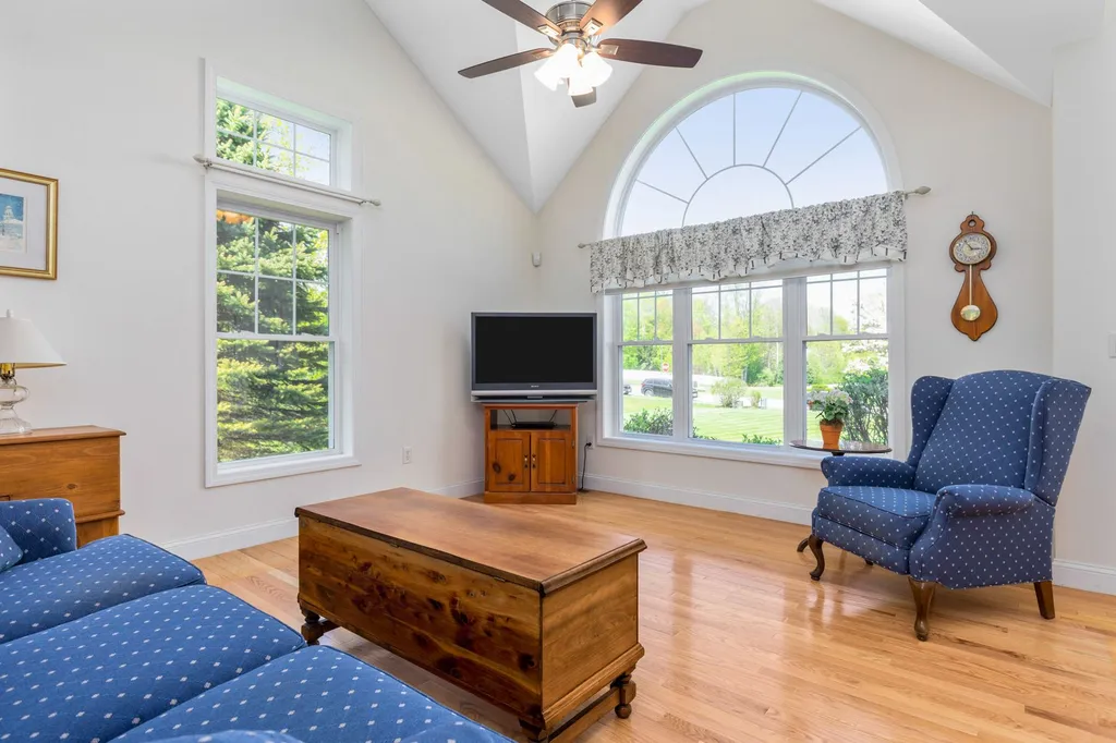 44 Emerald Lane Dover NH 03820