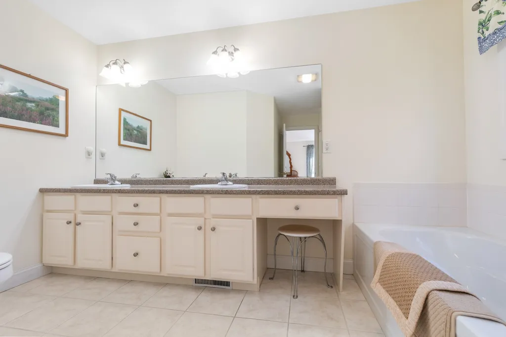 44 Emerald Lane Dover NH 03820