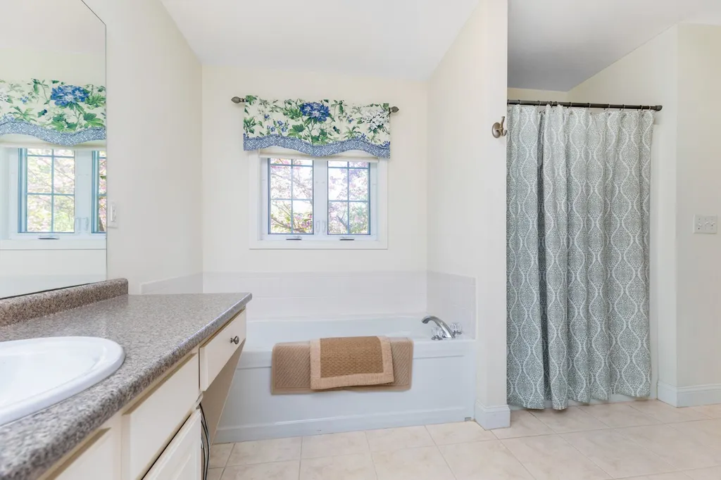 44 Emerald Lane Dover NH 03820