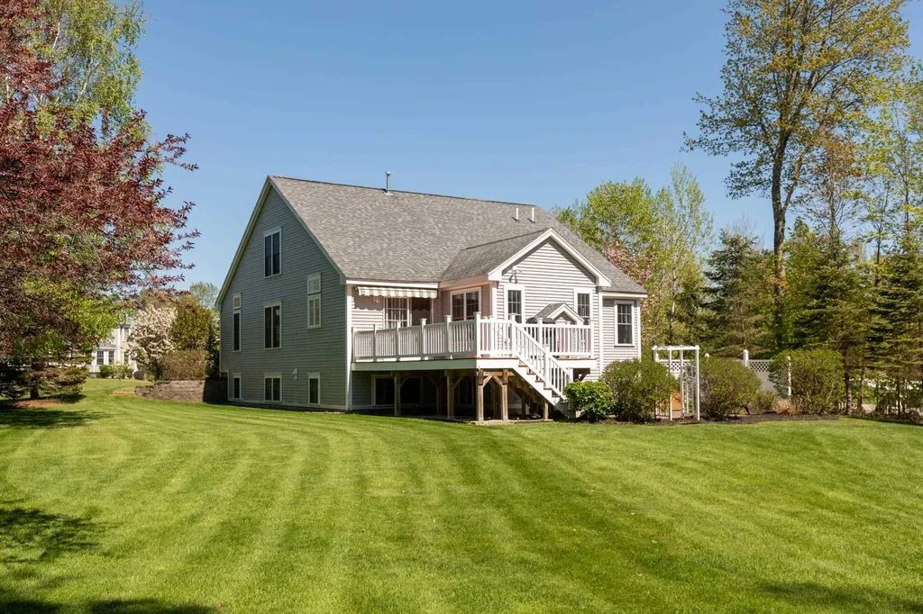 44 Emerald Lane Dover NH 03820