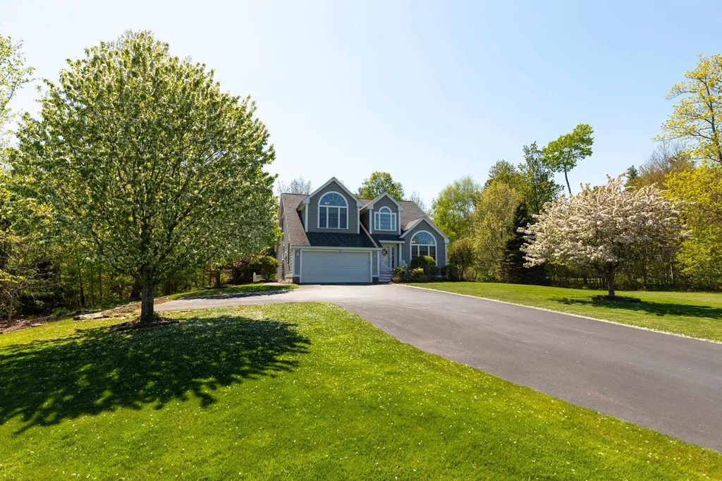44 Emerald Lane Dover NH 03820