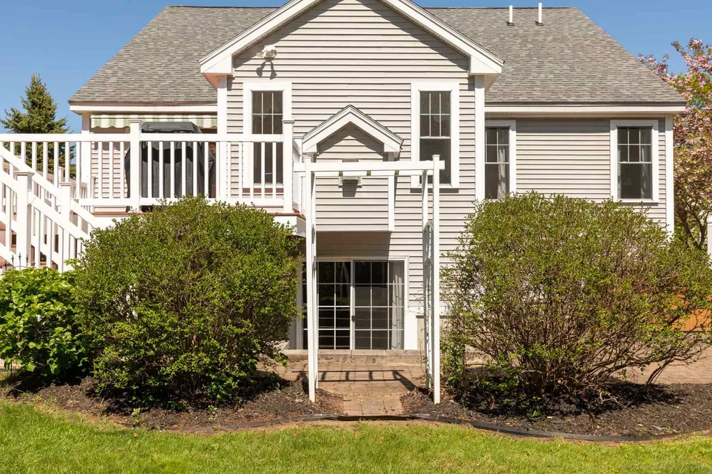 44 Emerald Lane Dover NH 03820