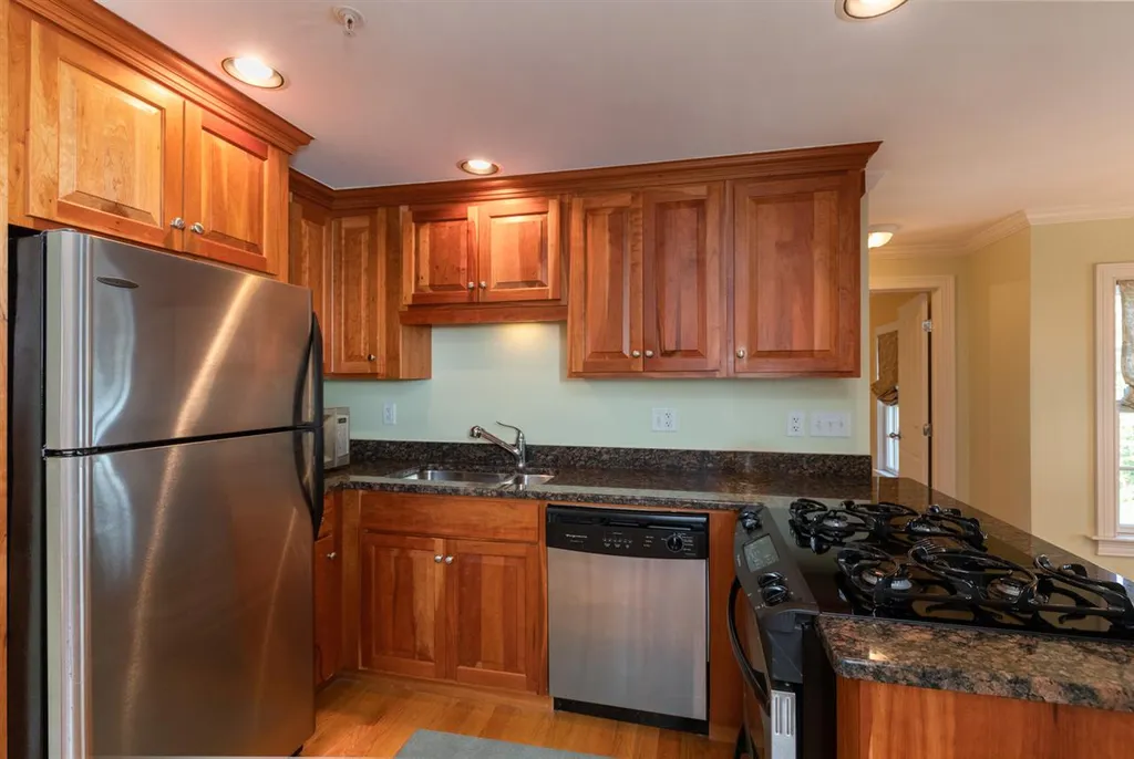 383 Islington Street Portsmouth NH 03801