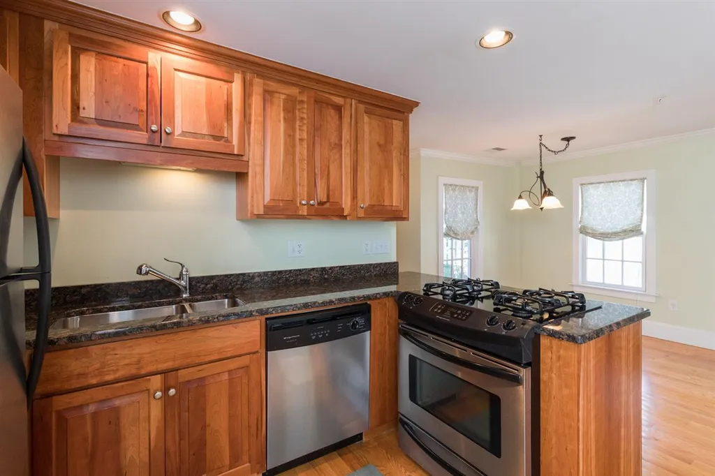 383 Islington Street Portsmouth NH 03801