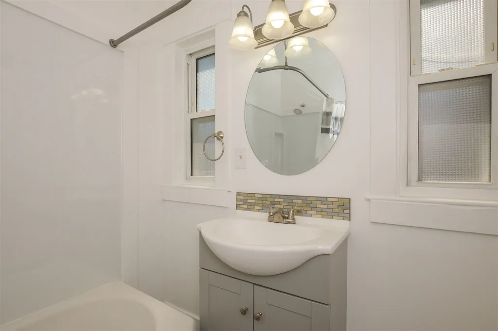 58 Lafayette Street Rochester NH 03867