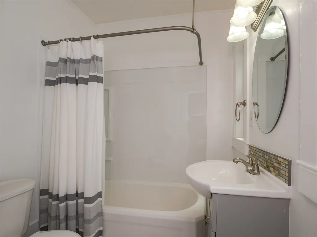 58 Lafayette Street Rochester NH 03867