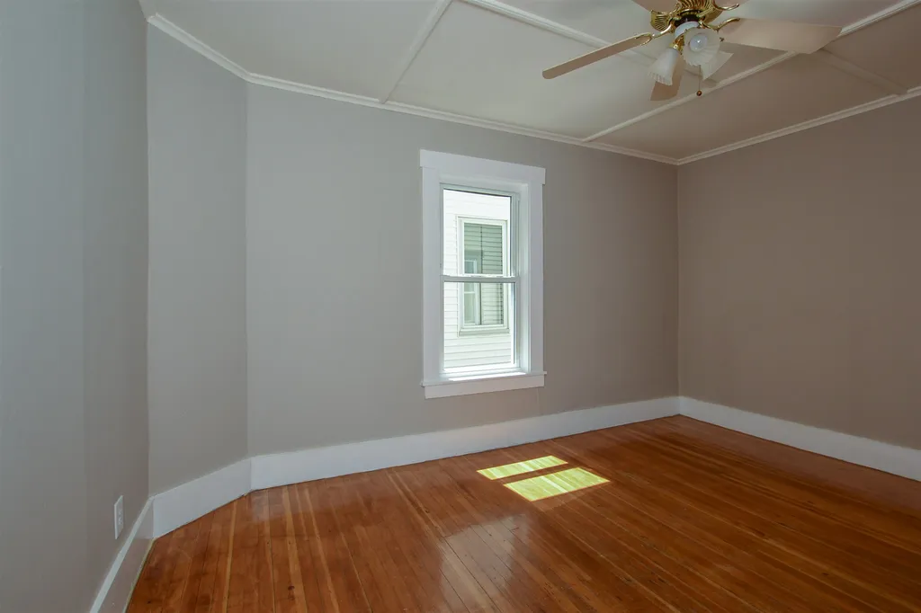 58 Lafayette Street Rochester NH 03867